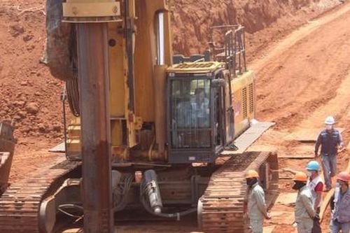 Hai dự án trọng điểm quốc gia nguy cơ trễ hẹn