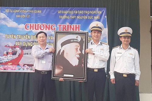 Nghệ An: Phối hợp tổ chức các hoạt động tuyên truyền biển, đảo và thu hút nguồn nhân lực Hải quân