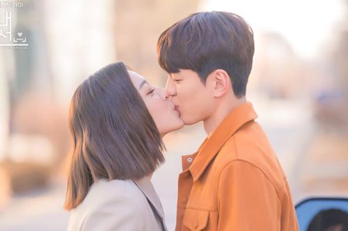 Hẹn Hò Chốn Công Sở vừa hết, cặp phụ vướng nghi án hẹn hò, Ahn Hyo Seop - Kim Se Jeong thất bại rồi!
