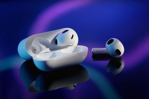 Apple phải giảm sản lượng AirPod 3