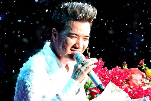 Được fan gọi với danh xưng 'ông hoàng', Đàm Vĩnh Hưng: 'Tôi không tự vỗ ngực xưng tên'