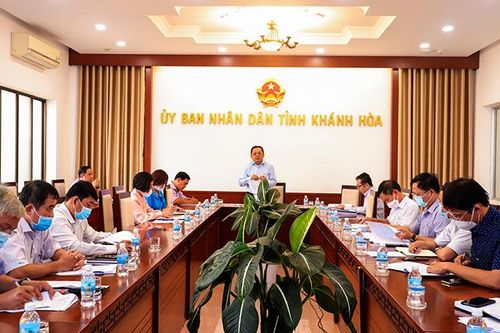 Sớm hoàn thành công tác giải phóng mặt bằng các dự án điện cụm Vân Phong 1