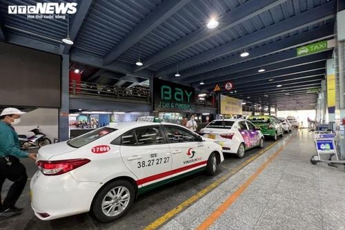 Phương án giải quyết tình trạng thiếu taxi sân bay Tân Sơn Nhất dịp lễ 30/4