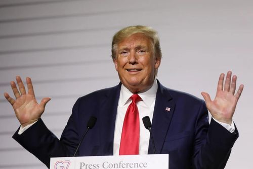 Thông tin quà tặng gửi ông Trump bị ém nhẹm?