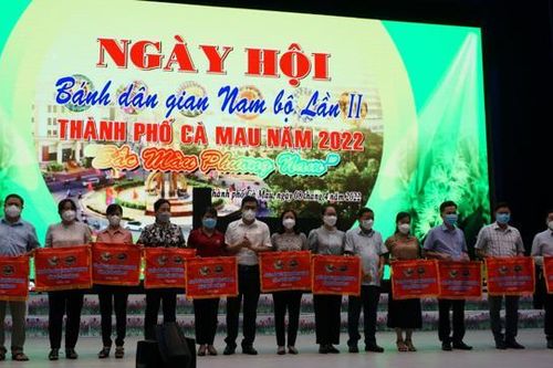 Cà Mau: Độc đáo lễ hội bánh dân gian Nam Bộ