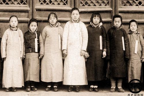 Ảnh độc: Lộ dung nhan cung nữ, thái giám cuối thời nhà Thanh
