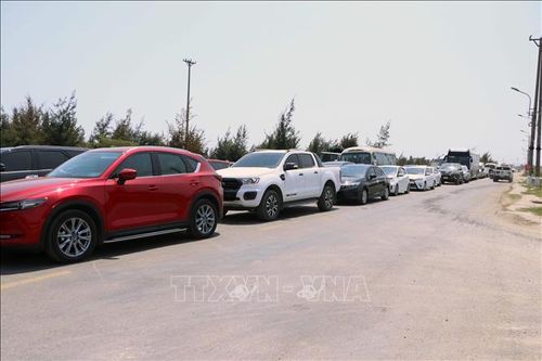 Hải Phòng: Đường ra khu du lịch Cát Bà ùn tắc kéo dài