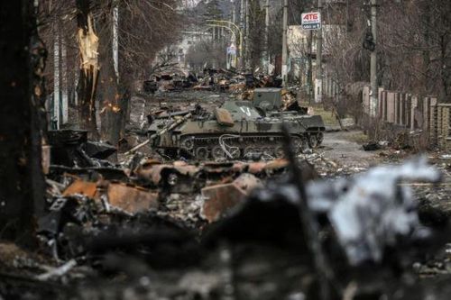 Xe tăng Nga bị phá hủy hàng loạt trên chiến trường Ukraine: Vì đâu nên nỗi?