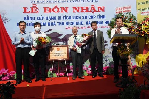Quảng Ngãi: Huyện Tư Nghĩa đón nhận Bằng xếp hạng di tích lịch sử cấp tỉnh Khu lưu niệm nhà thơ Bích Khê