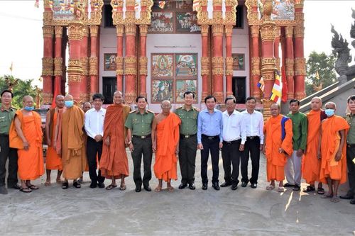 Chủ nhiệm Ủy ban Quốc phòng và An ninh chúc Tết Chôl Chnăm Thmây tại Bạc Liêu