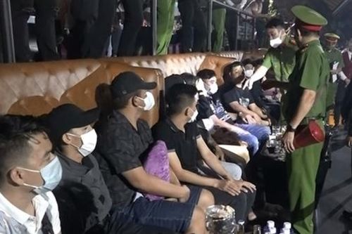 Gần 100 'dân bay' dương tính với ma túy trong Ferso Club