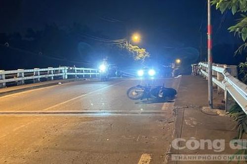 TPHCM: Người đàn ông đi dự đám cúng đình, về gần nhà thì té xe tử vong