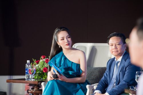 Á hậu Thụy Vân tiết lộ nỗi lo khi làm mẹ