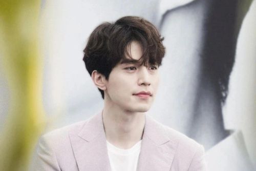 Lee Dong Wook dự lễ cưới MC Lee Min Ho