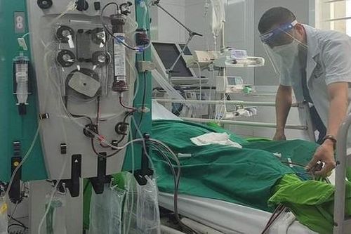 Sử dụng thuốc nam chữa 'bách bệnh', người đàn ông suy đa tạng