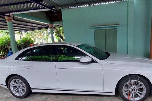 Bị cảnh sát thu giữ xe ô tô gian, đối tượng dùng dao chống trả quyết liệt