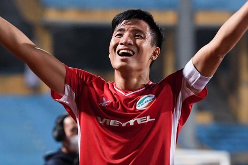 Bùi Tiến Dũng trở lại trước trận CLB Viettel - Cần Thơ