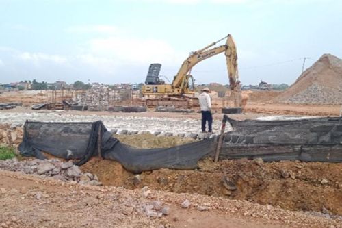 Giá vật tư tăng cao, nhà thầu gặp khó