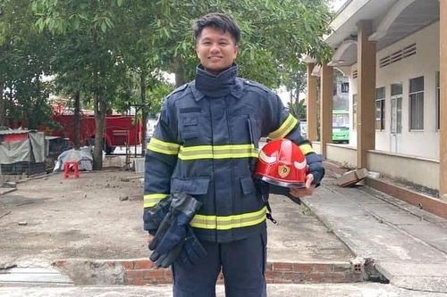 Thăng quân hàm đối với đồng chí Thái Ngô Hiếu vì đã có thành tích đặc biệt xuất sắc