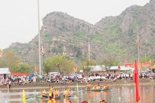Lễ hội Hoa Lư với nhiều hoạt động văn hóa, thể thao đặc sắc