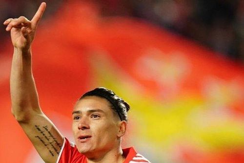Arsenal và MU chùn tay khi Benfica hét giá Nunez