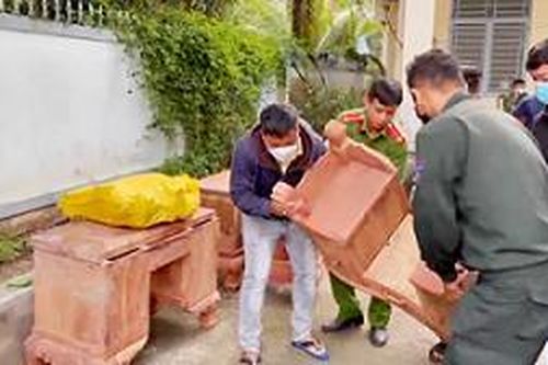 An Giang: Bắt quả tang nhiều bộ bàn, giường gỗ nhập lậu tại khu vực biên giới