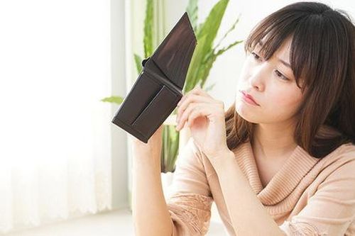 3 lý do người làm văn phòng 'KHÔNG' tiết kiệm nổi dù lương ổn định mỗi tháng