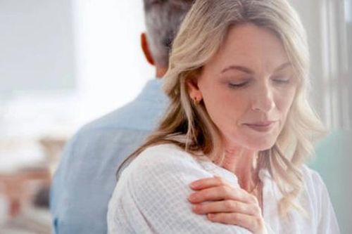 Mẹ chồng 60 tuổi còn đòi ly hôn, biết lý do ẩn sau khiến con dâu nghẹn ngào