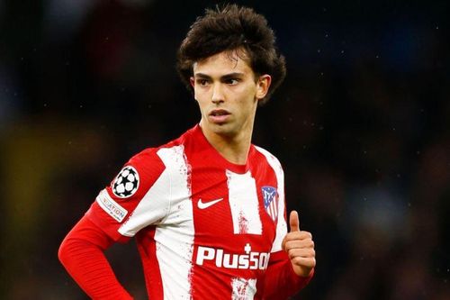 UEFA trừng phạt Atletico Madrid