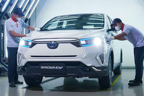 Toyota Innova chạy điện sẽ không được bán thương mại