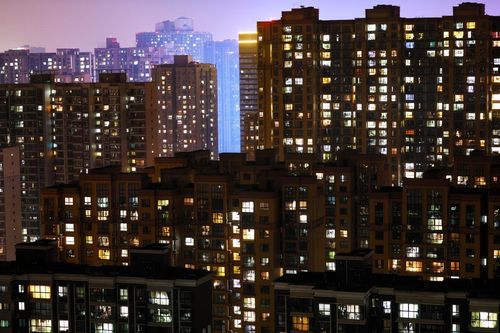 Nhiều cư dân Thượng Hải gào thét từ ban công