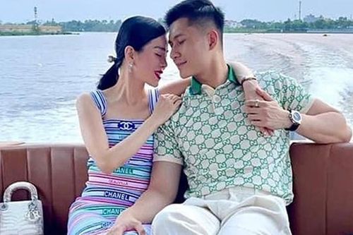 Lệ Quyên hạnh phúc đón sinh nhật bên Lâm Bảo Châu
