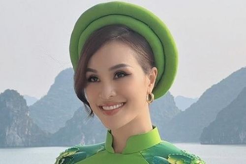 Thời trang dẫn sự kiện của MC song ngữ Phương Mai