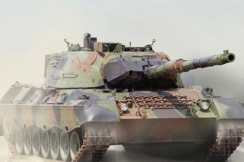 Công ty vũ khí Đức sẵn sàng chuyển hàng chục xe tăng cũ cho Ukraine