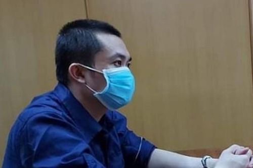 Án mạng từ việc quán 'điều' thiếu tiếp viên karaoke