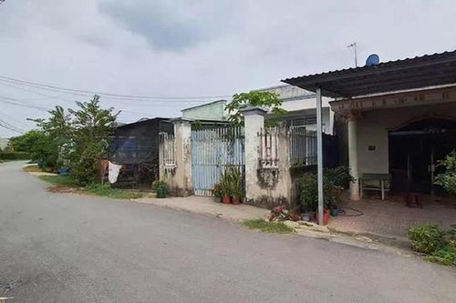 Vụ bé gái 7 tuổi nghi bị bạo hành tử vong: Người mẹ khai gì?