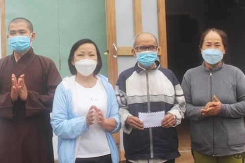 Phú Yên: Bàn giao 2 căn nhà Đại đoàn kết cho hộ nghèo