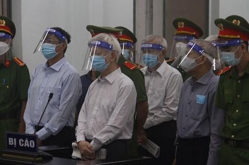Hai cựu Chủ tịch tỉnh Khánh Hòa nhận tổng cộng 10 năm tù