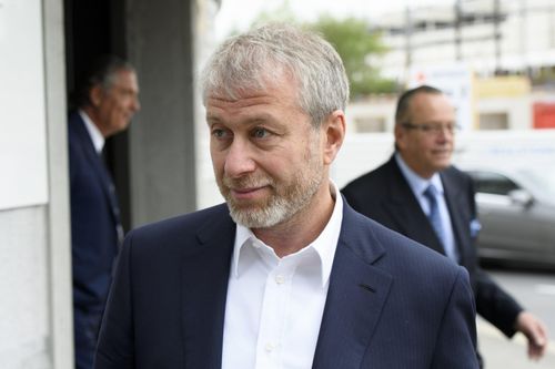 Đảo ở Anh đóng băng 7 tỷ USD tài sản liên quan tỷ phú Abramovich