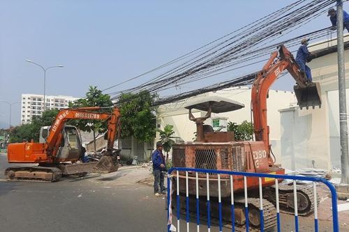 Khánh Hòa: Cưỡng chế 24 công trình xây dựng trái phép tại Đồng Muối 2