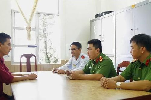 Cần Thơ: Xử phạt chủ tàu 3 triệu đồng vì có hành vi sách nhiễu, bỏ rơi khách du lịch
