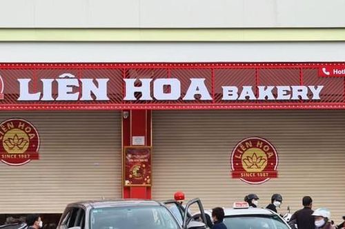 Nhiều người ngộ độc, tiệm bánh mì nổi tiếng bị phạt 92 triệu đồng, đình chỉ 3 tháng