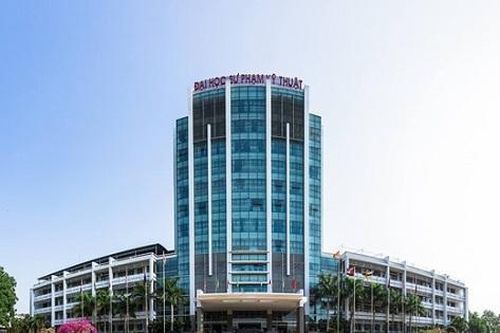 Yêu cầu khôi phục chức vụ của nguyên phó hiệu trưởng trường ĐH sư phạm Kỹ thuật TPHCM