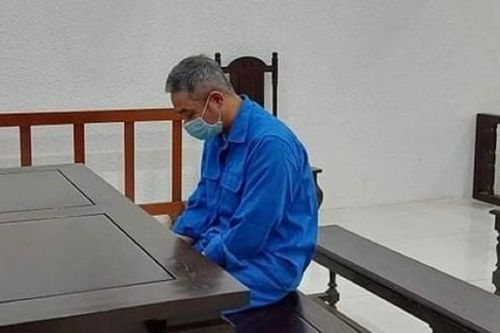 Bị phạt 6 năm tù và nộp tiền hằng tháng để nuôi người bị đấm mù mắt