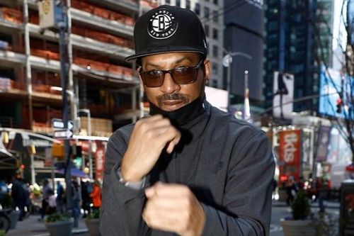 Em trai Chris Rock thách đấu với Will Smith