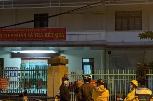 Quảng Ngãi: Đi làm thủ tục đất đai lúc nửa đêm