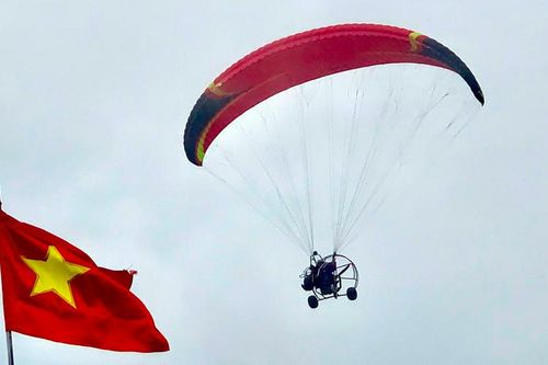 Khai mạc Giải Dù lượn đường trường Quốc tế Pu Ta Leng lần III tại Lai Châu