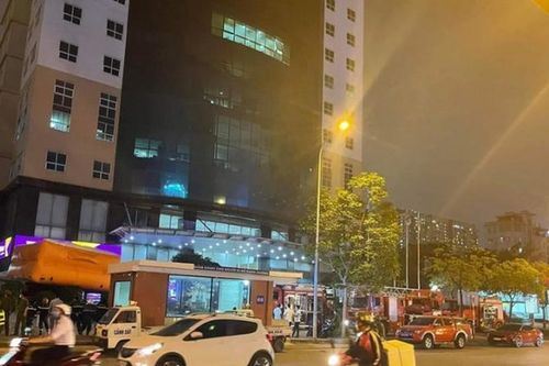Hà Nội: Giải cứu nam sinh lớp 9 có ý định nhảy lầu tự tử