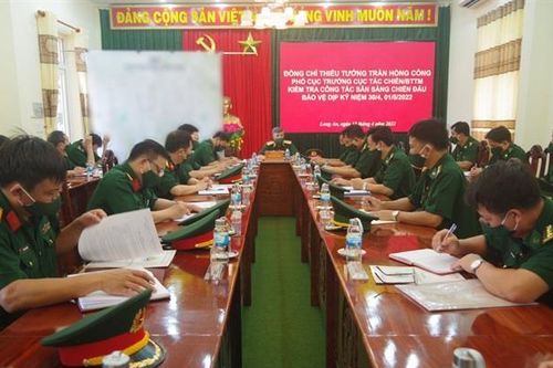 Bộ Tổng Tham mưu kiểm tra công tác sẵn sàng chiến đấu tại BĐBP Long An