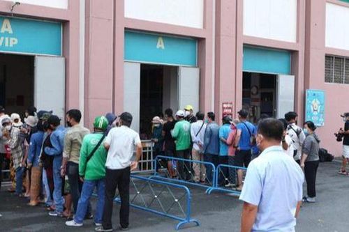 Sốt vé xem Hoàng Anh Gia Lai thi đấu